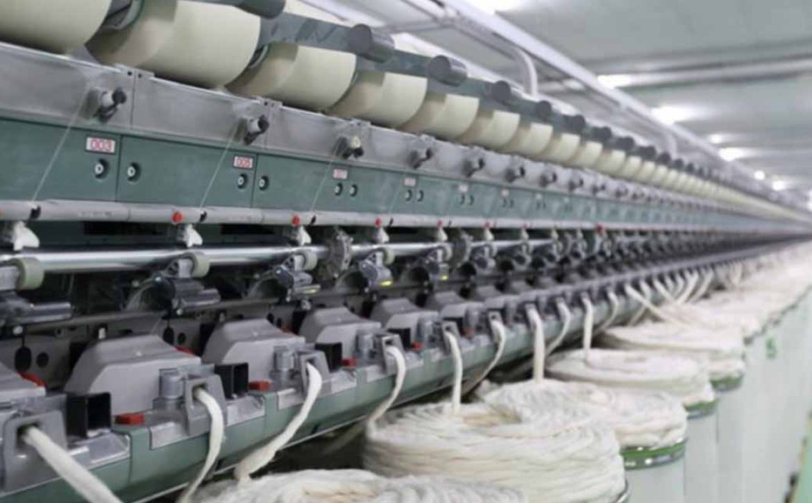 ARTI_0026_2024-01-31-11-33-19-charbon-coton-loom-machine-à-filer-800×530